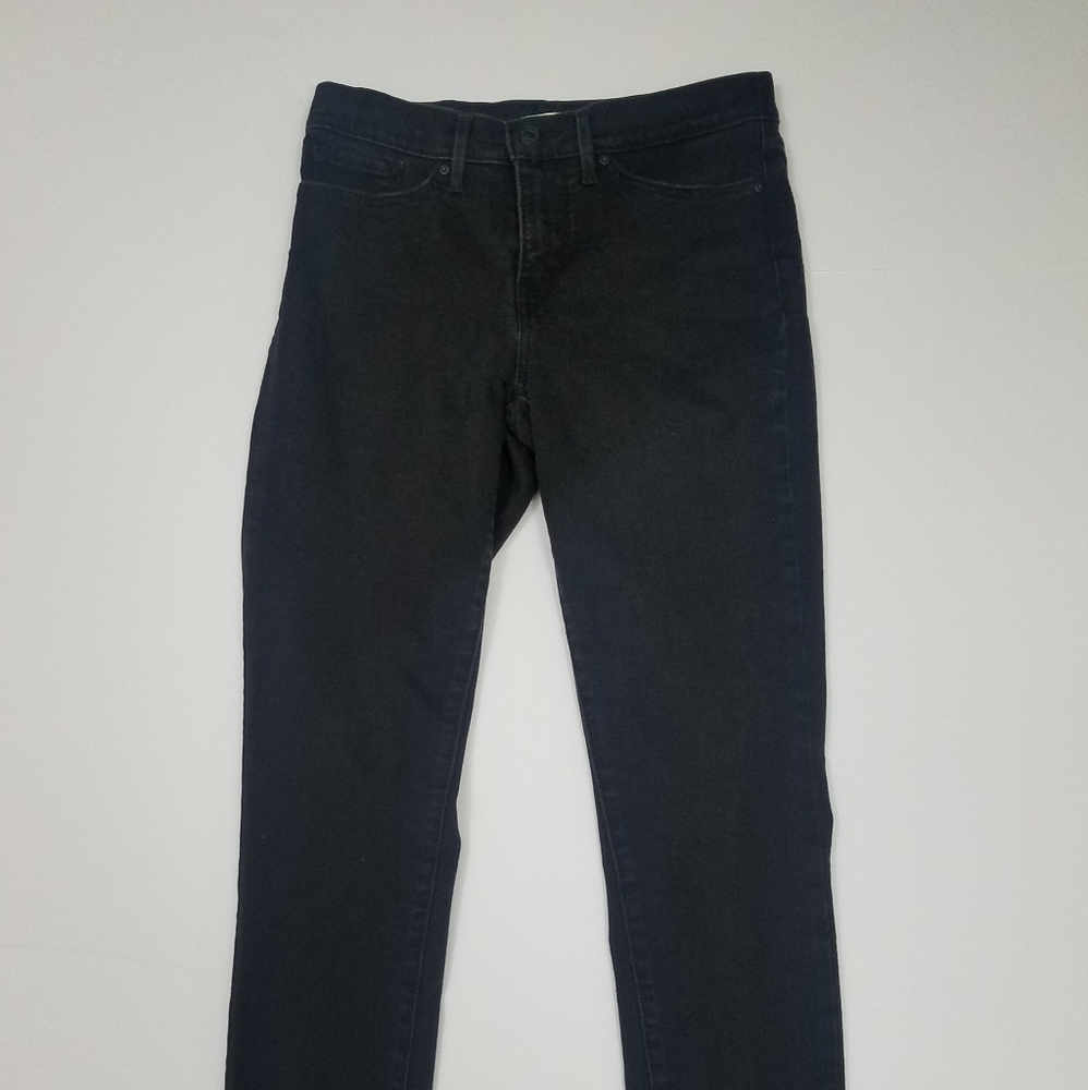 Levi Strauss Women's Black Jeans 28"